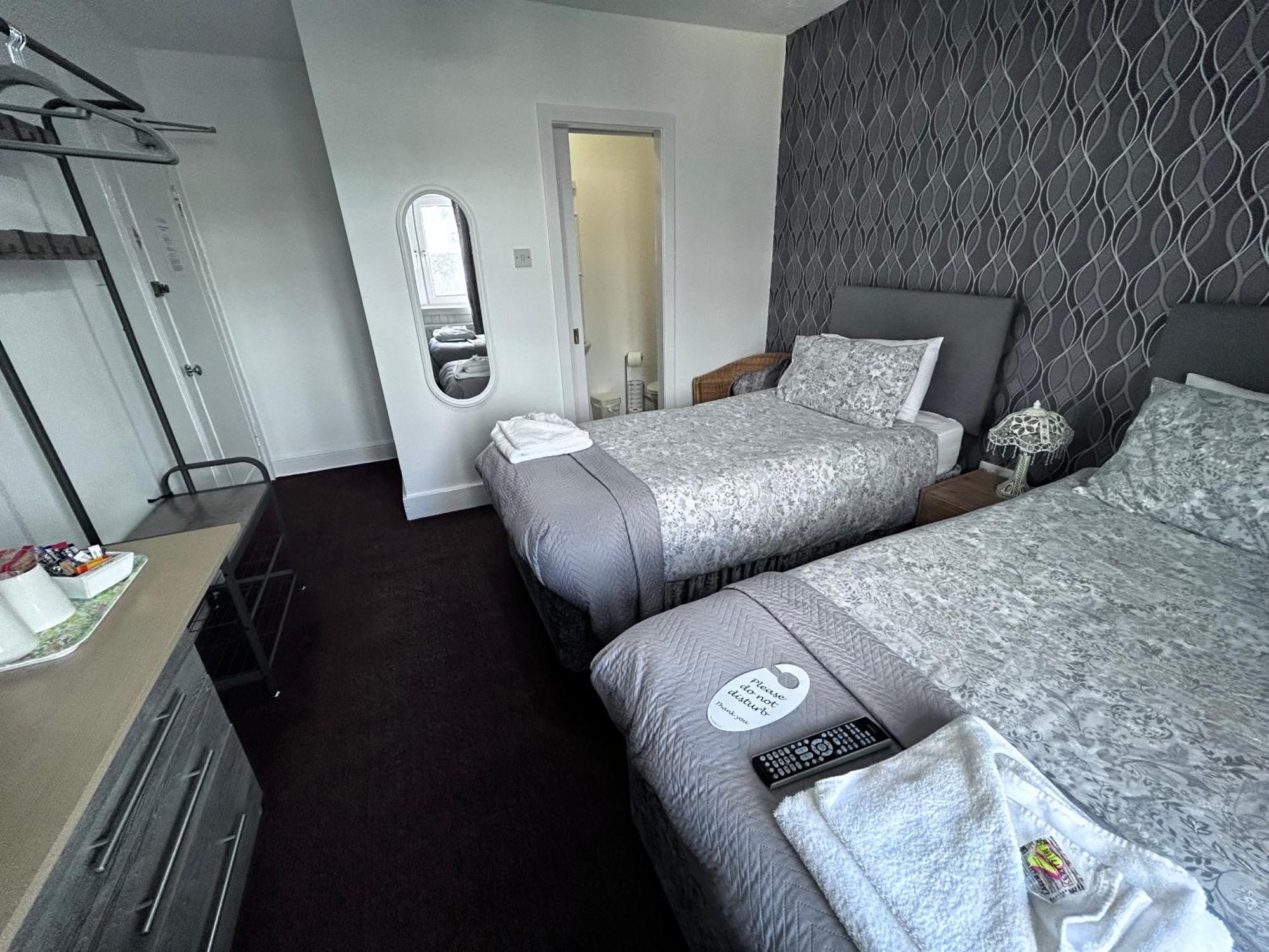 Dunmoore Guesthouse โอบาน ภายนอก รูปภาพ