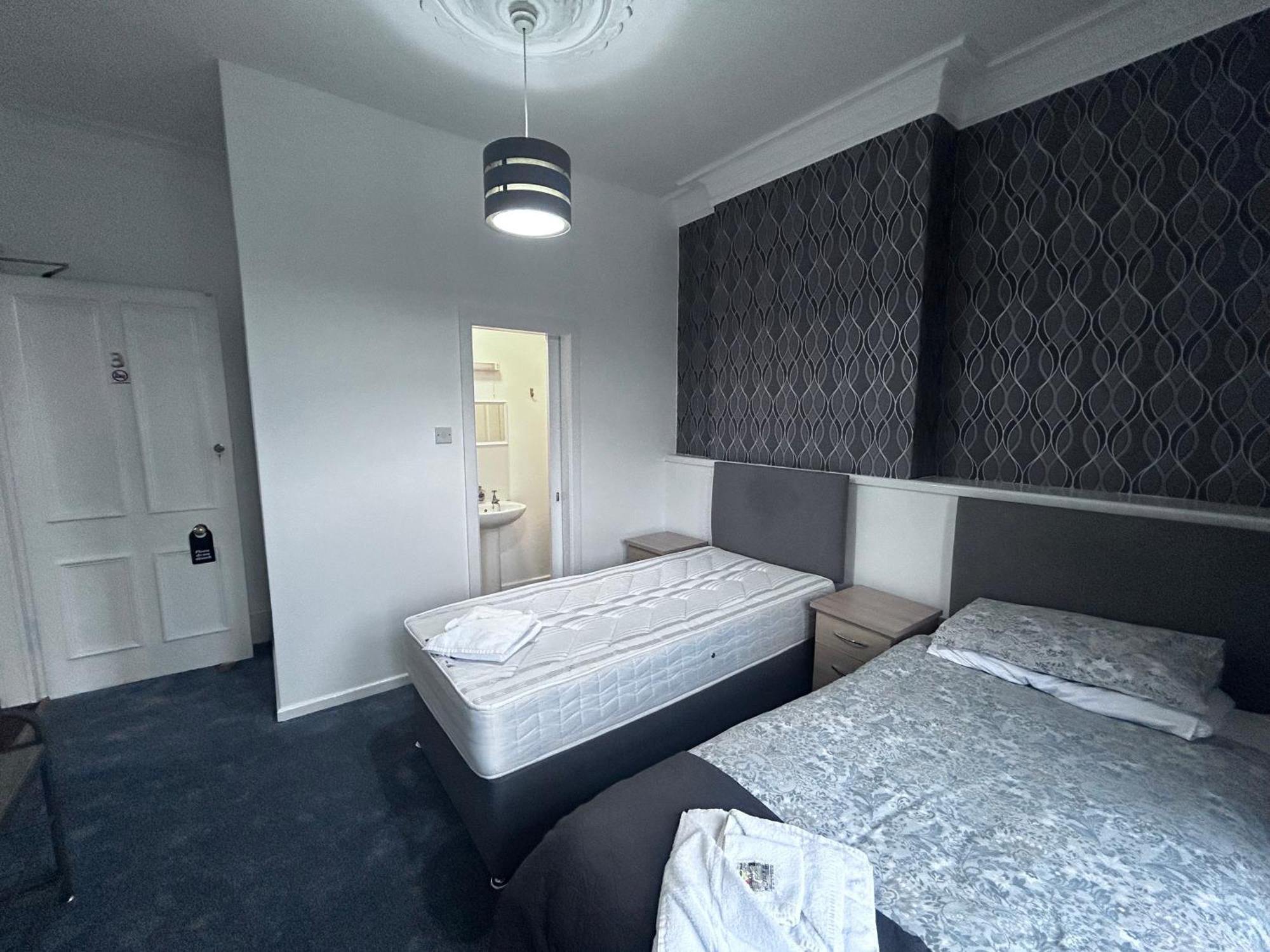 Dunmoore Guesthouse โอบาน ภายนอก รูปภาพ
